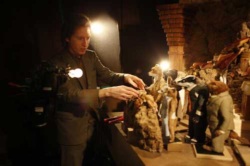 Director-Wes-Anderson-on-the-set-of-FANTASTIC-MR.-FOX-Photo-Credit-Greg-Williams