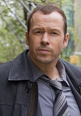 Donnie Wahlberg on His New series, ‘Blue Bloods’, Working With the Cast and Tweeting in Front of Tom Selleck