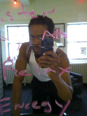 Chris Rock tweets a picture from his Broadway dressing room