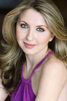 Nina Arianda Earns Praise for “Born Yesterday” Role