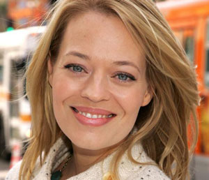 Q & A: Jeri Ryan “Be trained. Be ready so when [your] chance comes, you don’t screw it up”