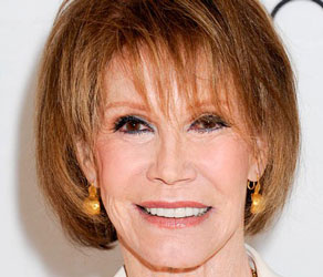 Mary Tyler Moore Honored with the Screen Actors Guild Lifetime Achievement Award