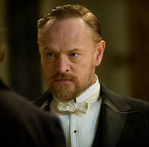 Jared Harris: “Even when I am playing a real person, I am playing a character. It is what is in the script”