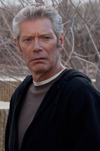 Q&A: Stephen Lang Talks Acting, ‘In Plain Sight’ and How He’d Love To Do A Comedy