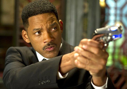 Will Smith on Wearing the ‘Men In Black’ Suit: “The seven-year-old boy in me comes running out”