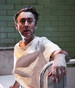 Alan Cumming on ‘Macbeth’ and the Pressure of Theatre Audiences