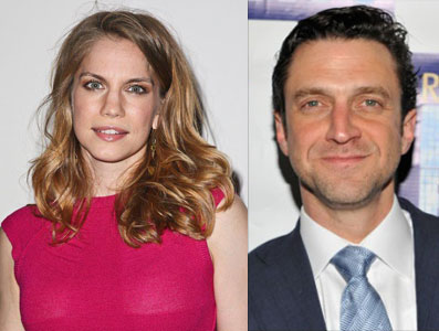 Q&A: Raul Esparza & Anna Chlumsky Give Their Advice to Actors and Dish on Their Guest Star Roles on ‘Law & Order: SVU’