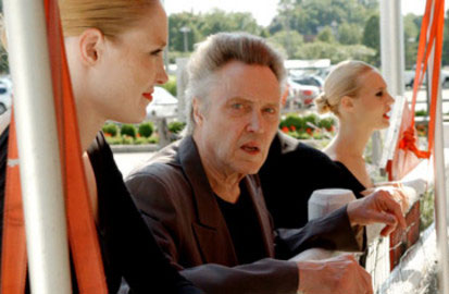 christopher-walken-makes-a-chicken