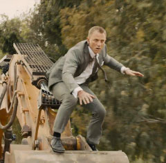 Daniel Craig vs. a Train in this New Clip from ‘Skyfall’