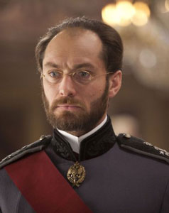 Jude Law: Filming ‘Anna Karenina’ was “intense, but in all the best ways’