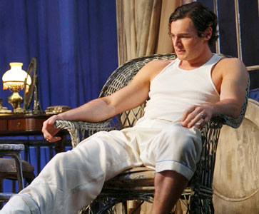 ‘Cat on a Hot Tin Roof’ Star Benjamin Walker on Acting: “If a magician tells you how he did his trick, it’s not magical any more”