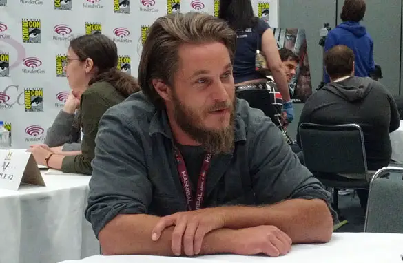 travis-fimmel-vikings-wondercon