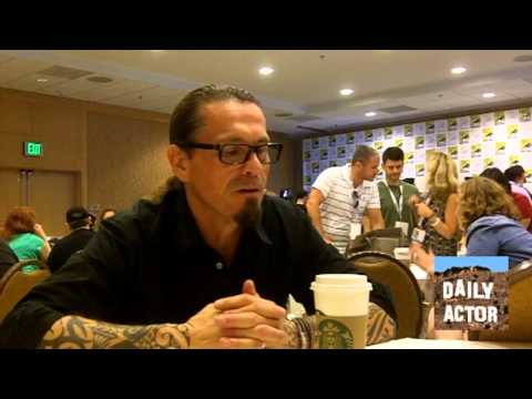Interview: Kurt Sutter Talks ‘Sons of Anarchy’ and How He Lets an Actor Know They’ve Been Killed Off (video)