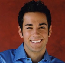 zachary-levi