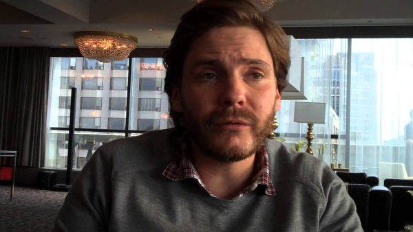 Daniel Bruhl on ‘Rush’ and the Preparation He Did to Portray Formula 1 Superstar Niki Lauda (video)