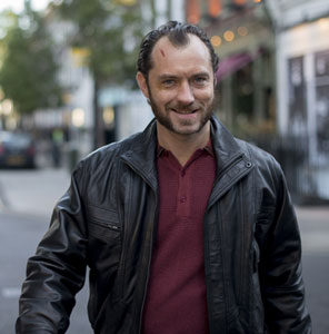 Jude Law on Why Making Films is “Boring” and Trashing His Body for ‘Dom Hemingway’