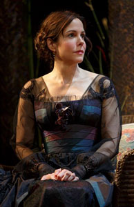 Mary-Louise Parker Talks Broadway’s ‘The Snow Geese’ and Why She Hates “Fakeness (video)