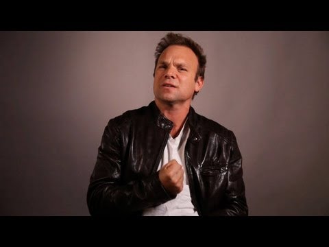 Watch Norbert Leo Butz Sing ‘Fight the Dragons’ from the New Broadway Musical, ‘Big Fish’