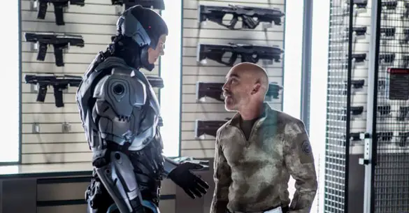 jackie-earle-haley-joel-kinnaman-robocop