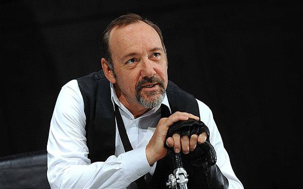 Kevin Spacey Prefers Theater to Film or TV: “Theater is in my blood; it is in my makeup”