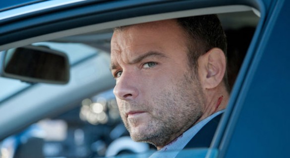 Liev Schrieber Takes On the Challenges of Directing in Season 2 of ‘Ray Donovan’