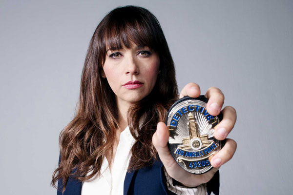 Rashida Jones in Angie Tribeca