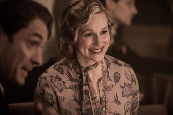 Actress Laura Linney