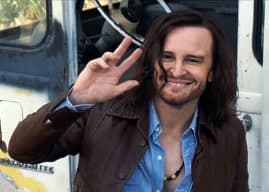 Damon Herriman on Playing Charles Manson in Both ‘Once Upon a Time in Hollywood’ and ‘Mindhunter’