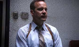 Peter Sarsgaard on Playing a Detective in ‘Interrogation’, Finding the Right Shoes and Looking to Animals for Inspiration