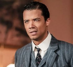 Interview with the Vampire’s Jacob Anderson on Playing Louis and How Walking on Set Got Him into Character