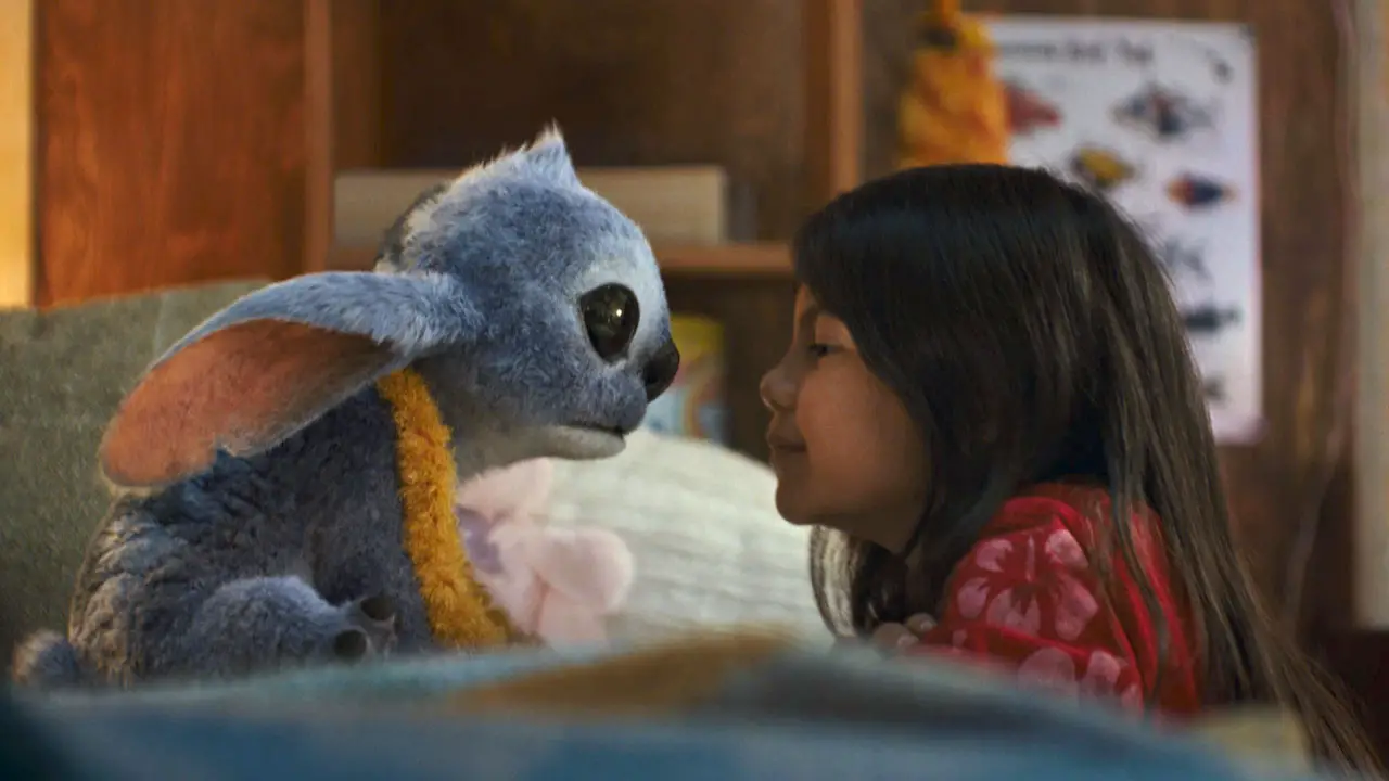 Stitch and Maia Kealoha serve as Lilo in Disney's live lilo & Stitch.